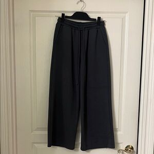 Elegant Black Wide-Leg Pants